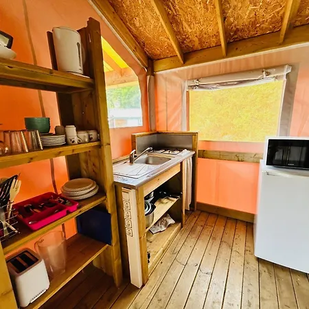 Camping L'amandier *